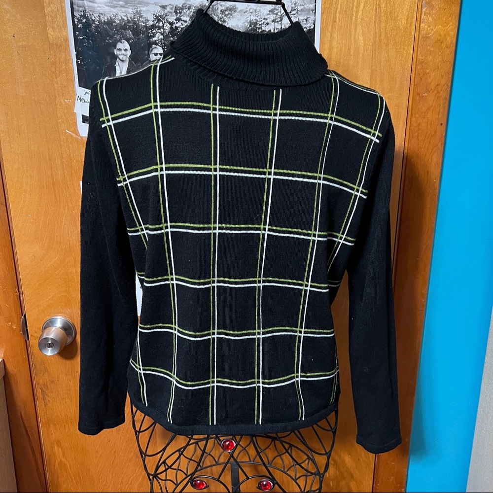 Norton studio petites acrylic & wool turtle neck sweater black medium petite PM